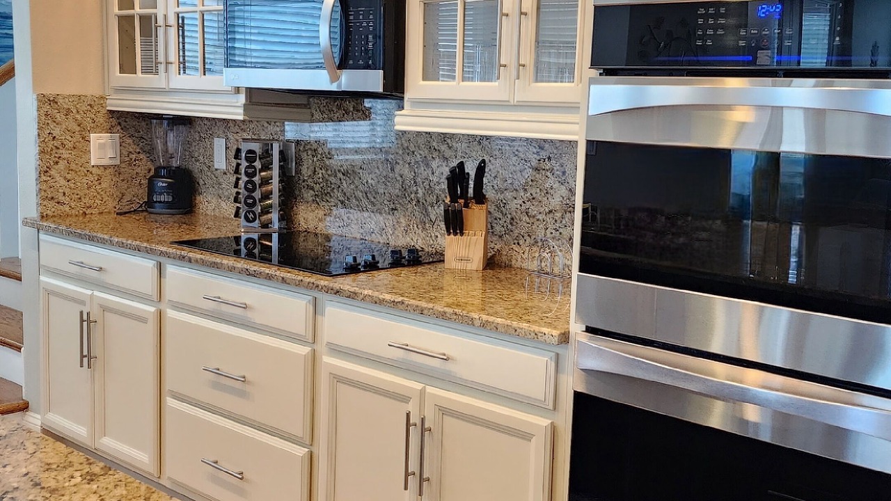 Photo of Kitchen in Avalon by the Sea