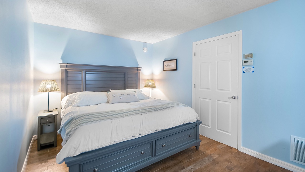 Photo of Bedroom in Isles of Capri