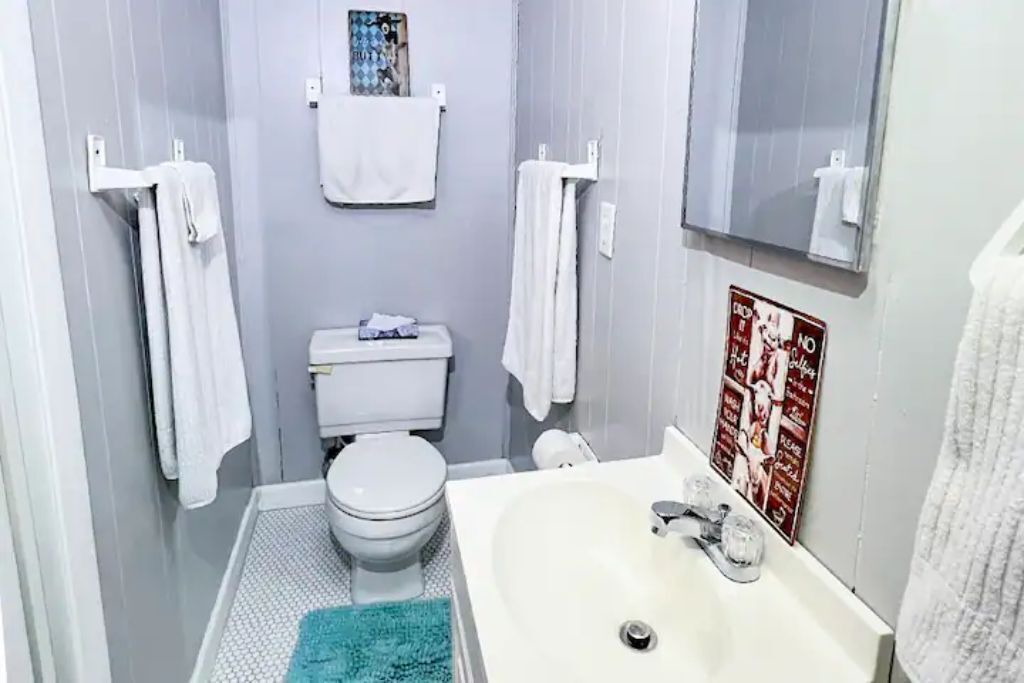 Photo of Bathroom in Floral City