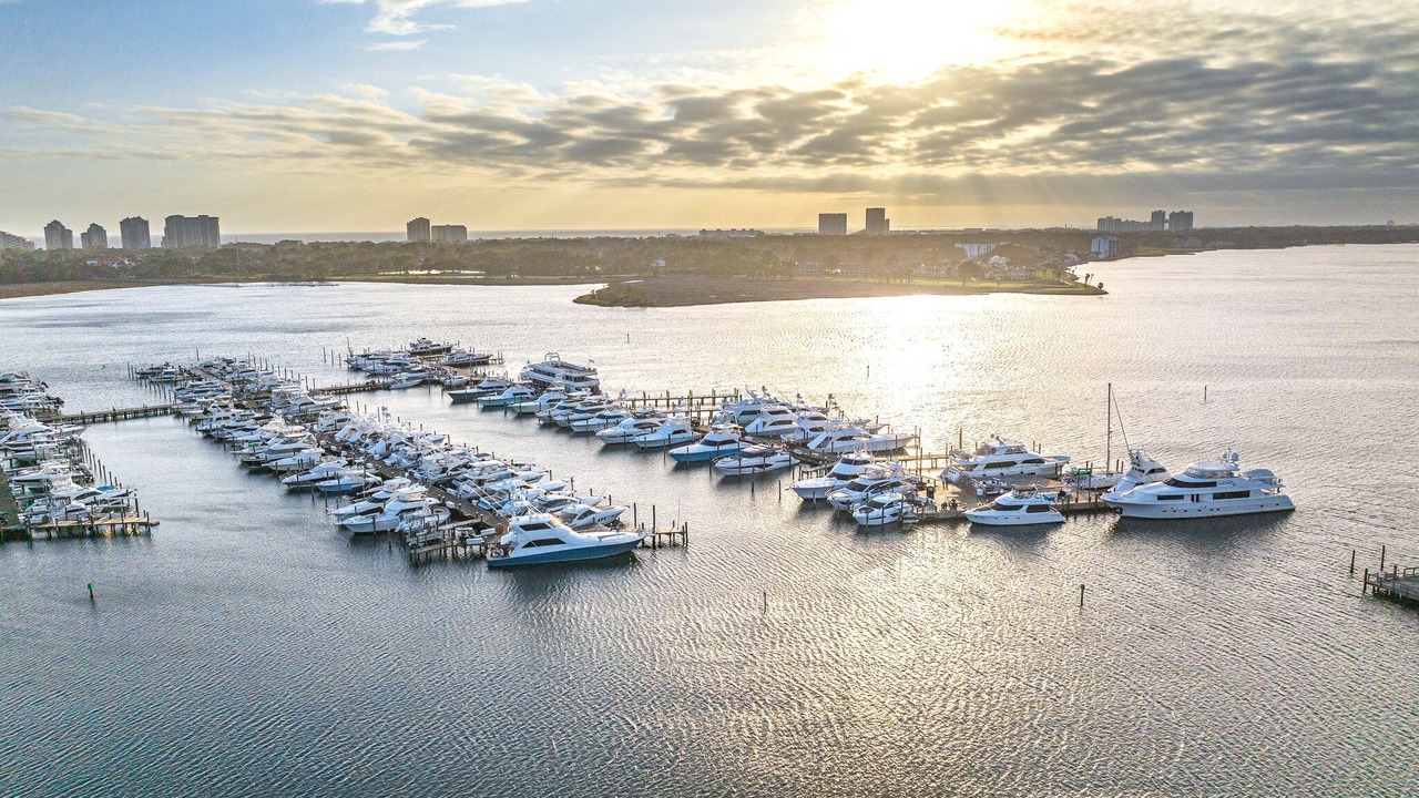 Photo of Others in Baytowne Wharf