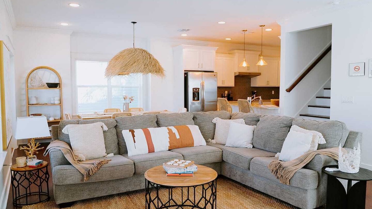 Photo of Livingroom in Jacksonville