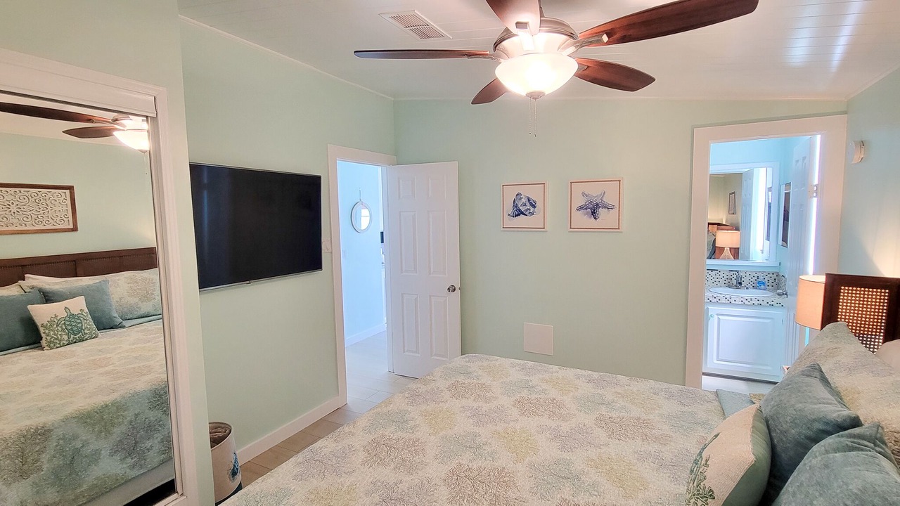 Photo of Bedroom in Cudjoe Key