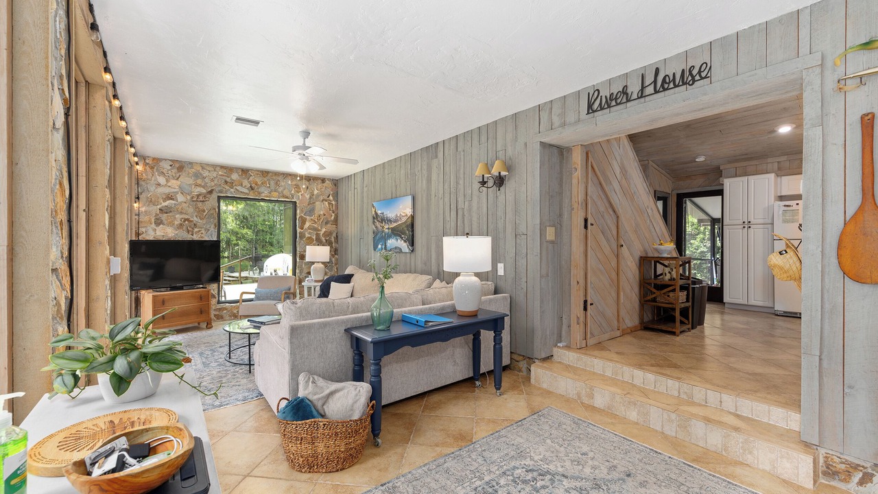 Photo of Bedroom in Dunnellon