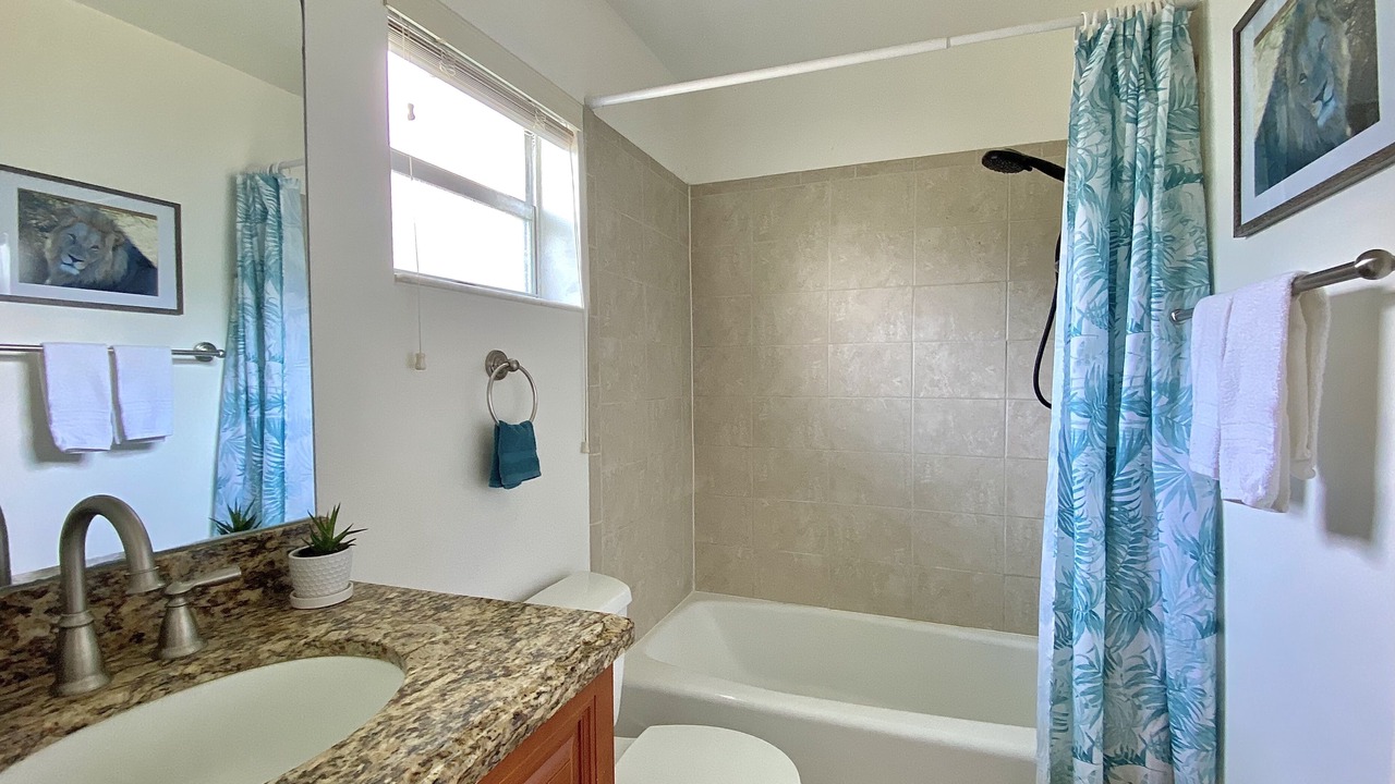 Photo of Bathroom in East Ocean Ave