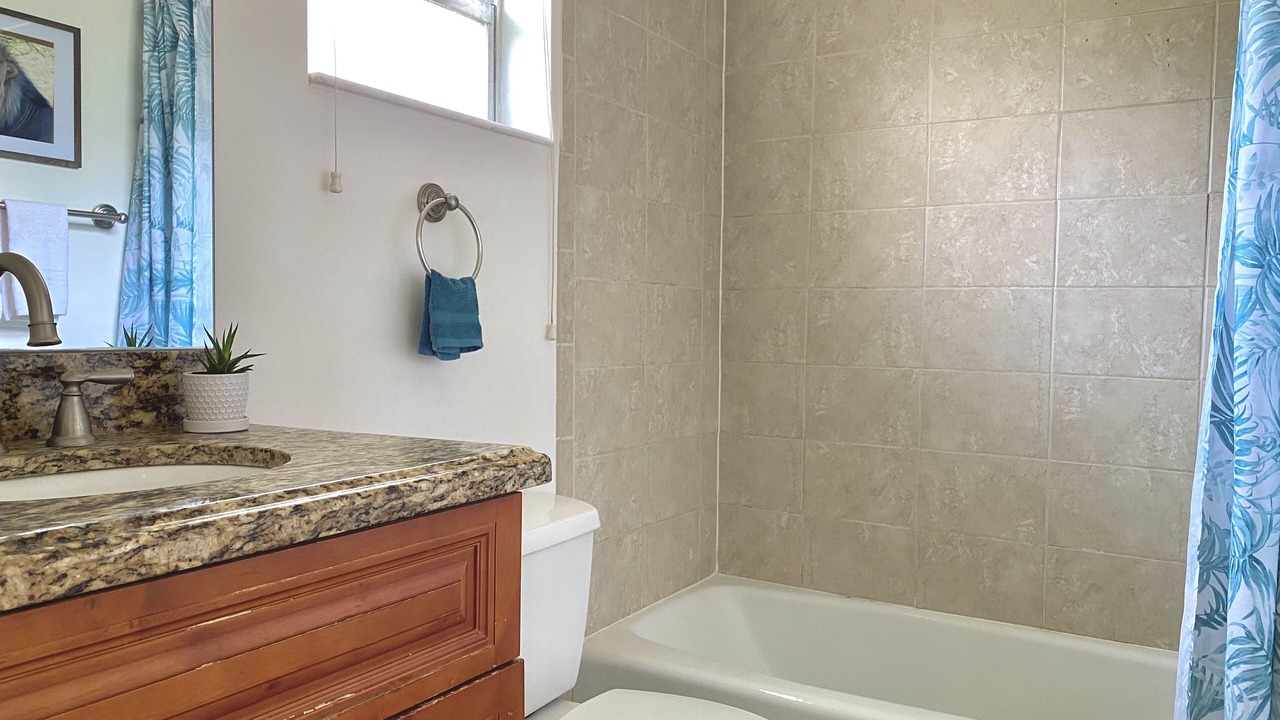 Photo of Bathroom in East Ocean Ave