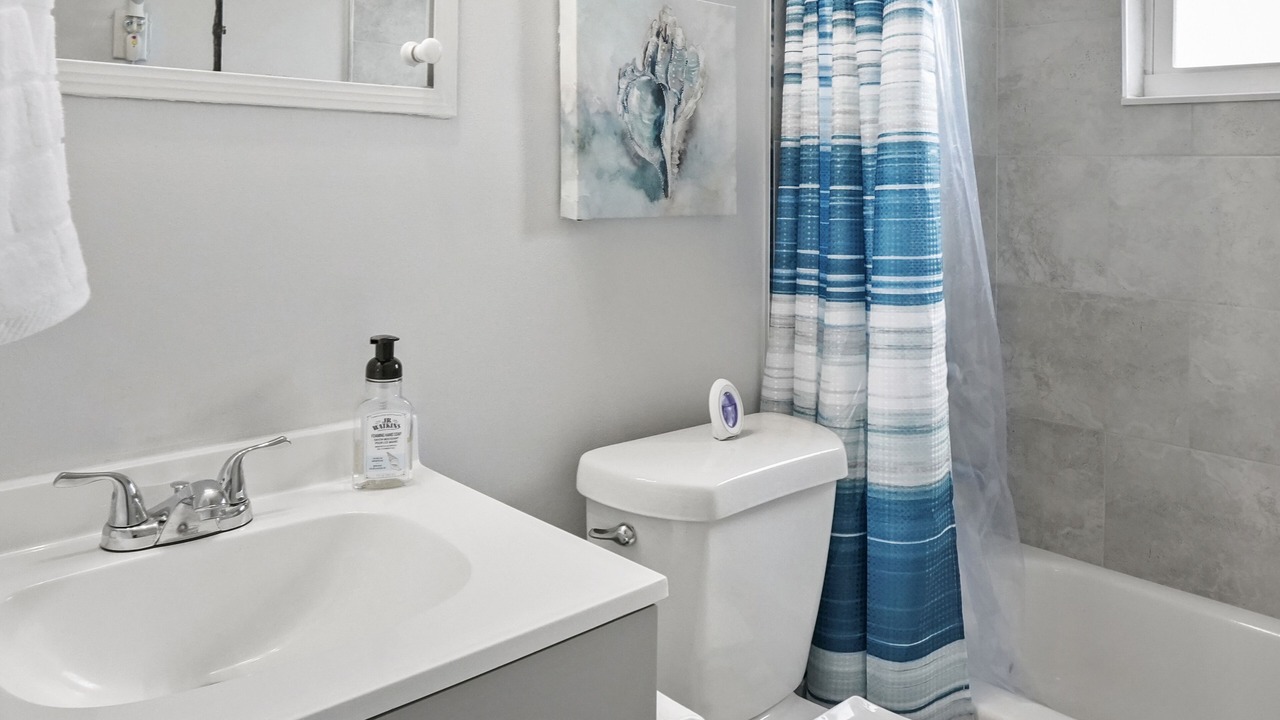 Photo of Bathroom in Riviera Beach