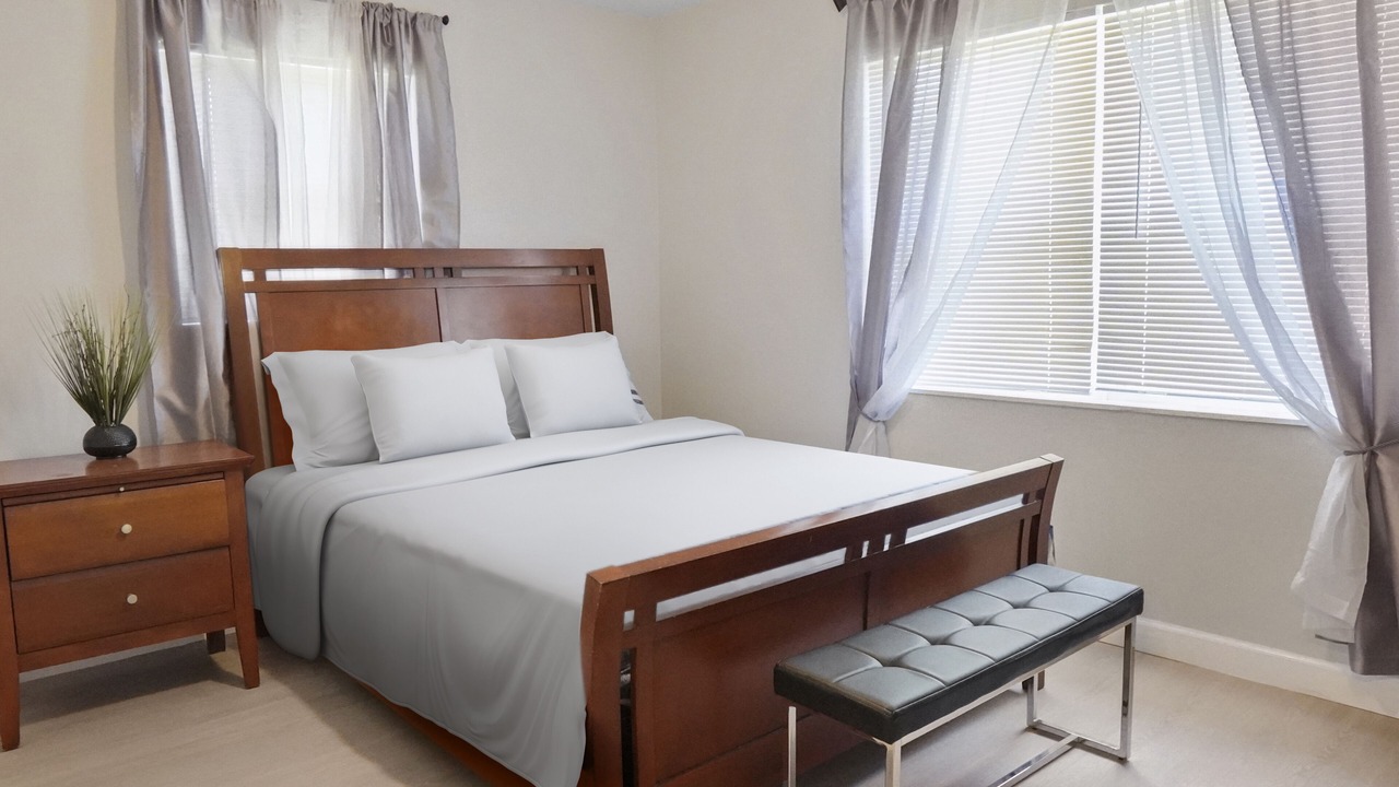 Photo of Bedroom in Riviera Beach