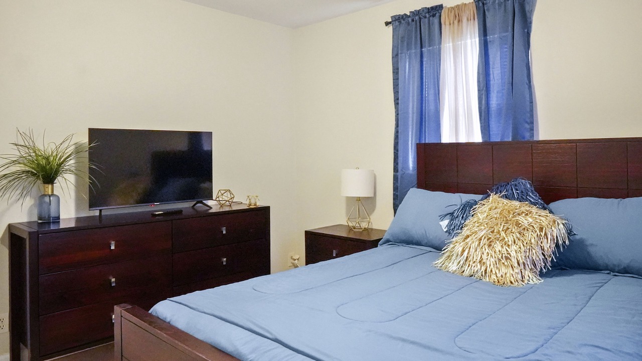 Photo of Bedroom in Riviera Beach