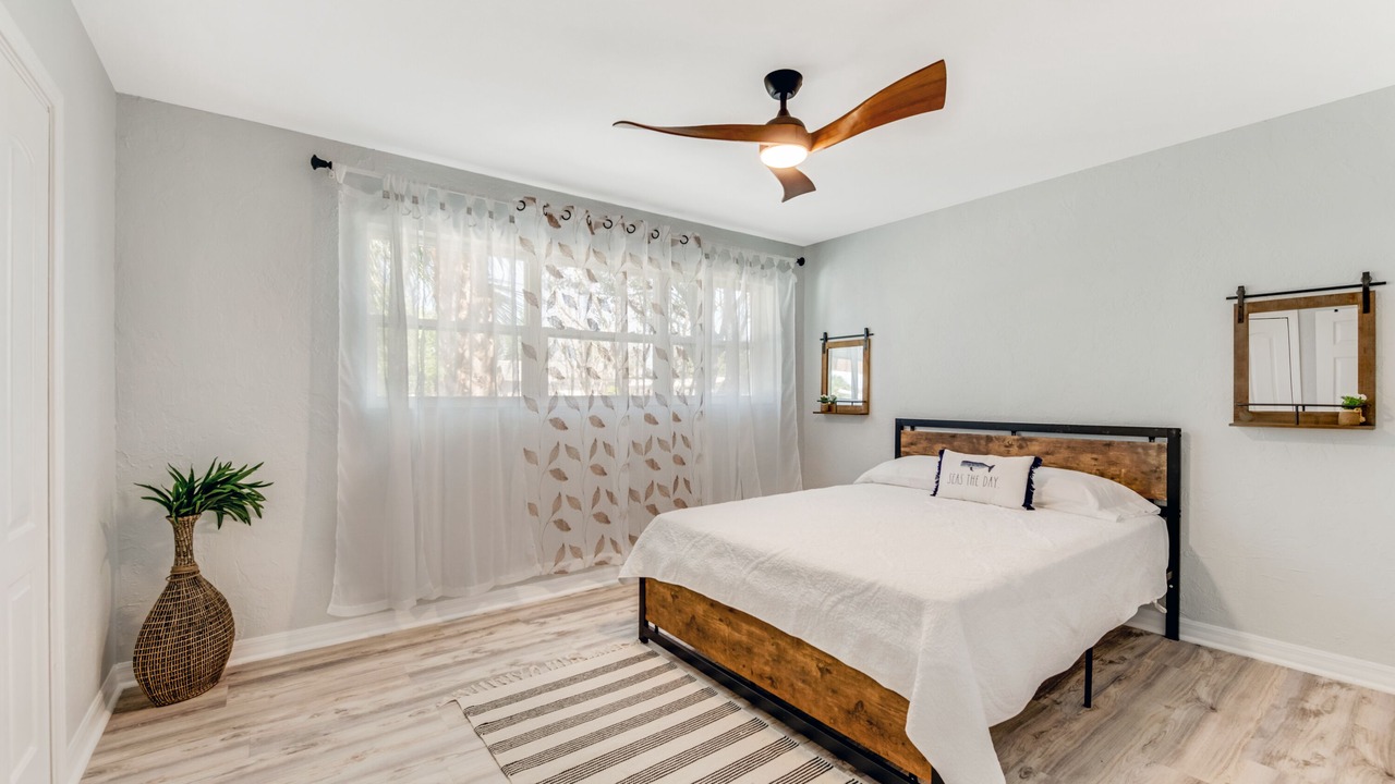 Photo of Bedroom in Ormond-by-the-Sea