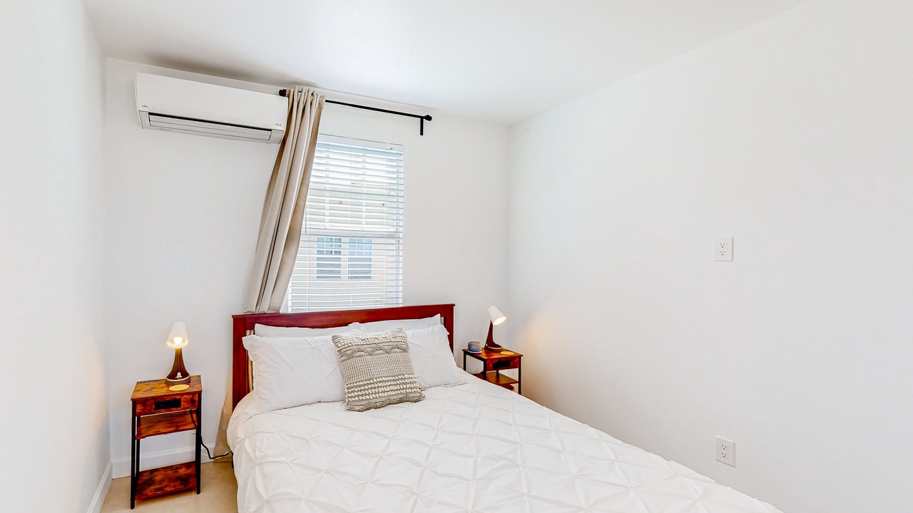 Photo of Bedroom in Flamingo Parks