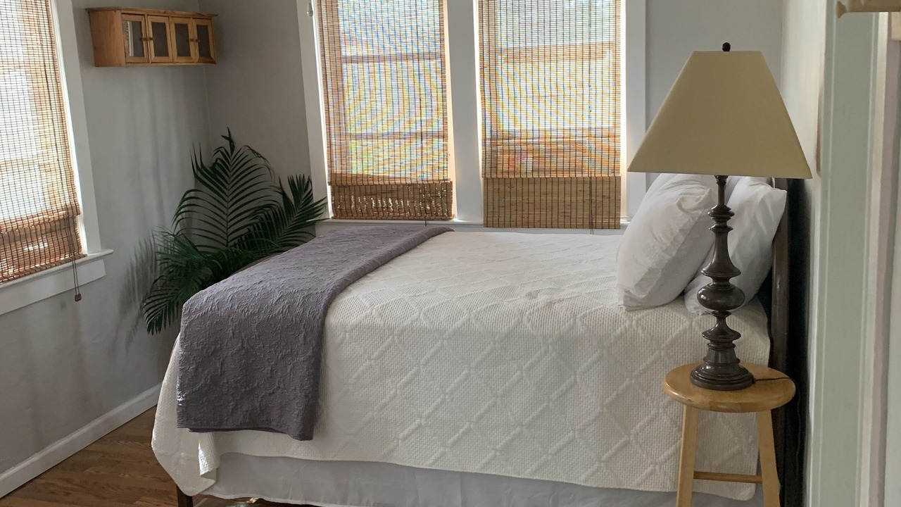 Photo of Bedroom in Parrot Cove