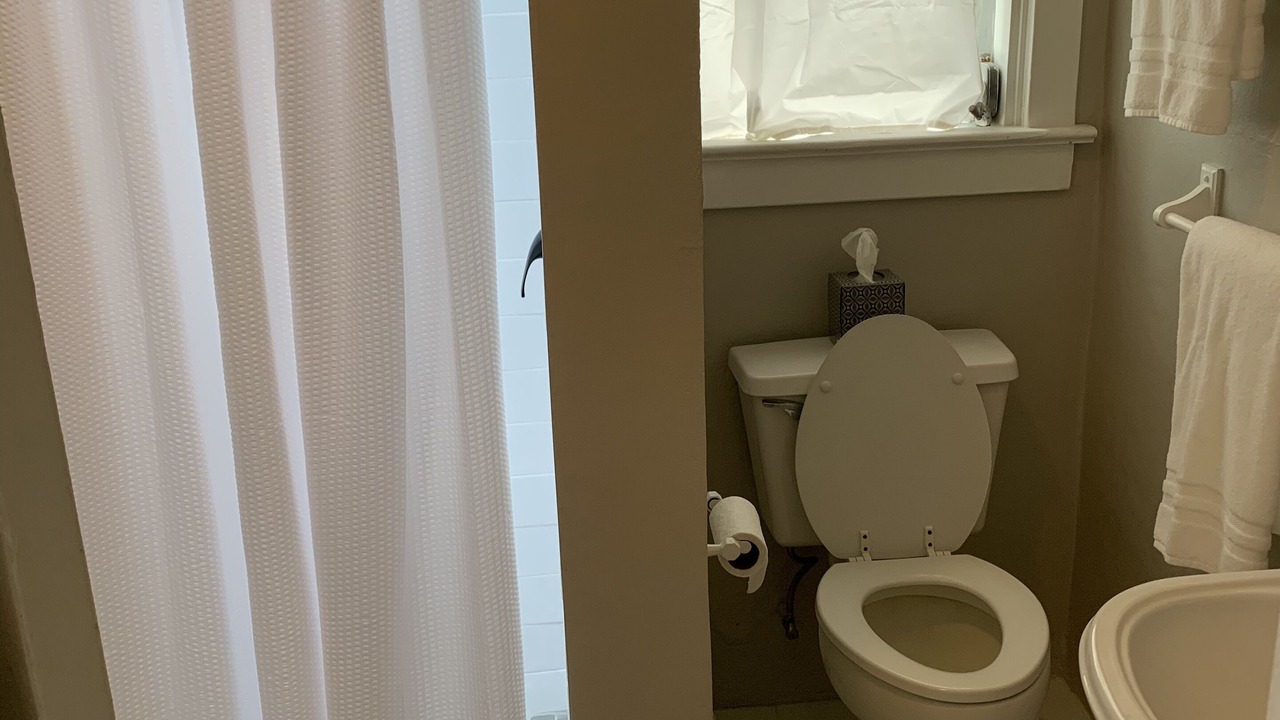 Photo of Bathroom in Parrot Cove