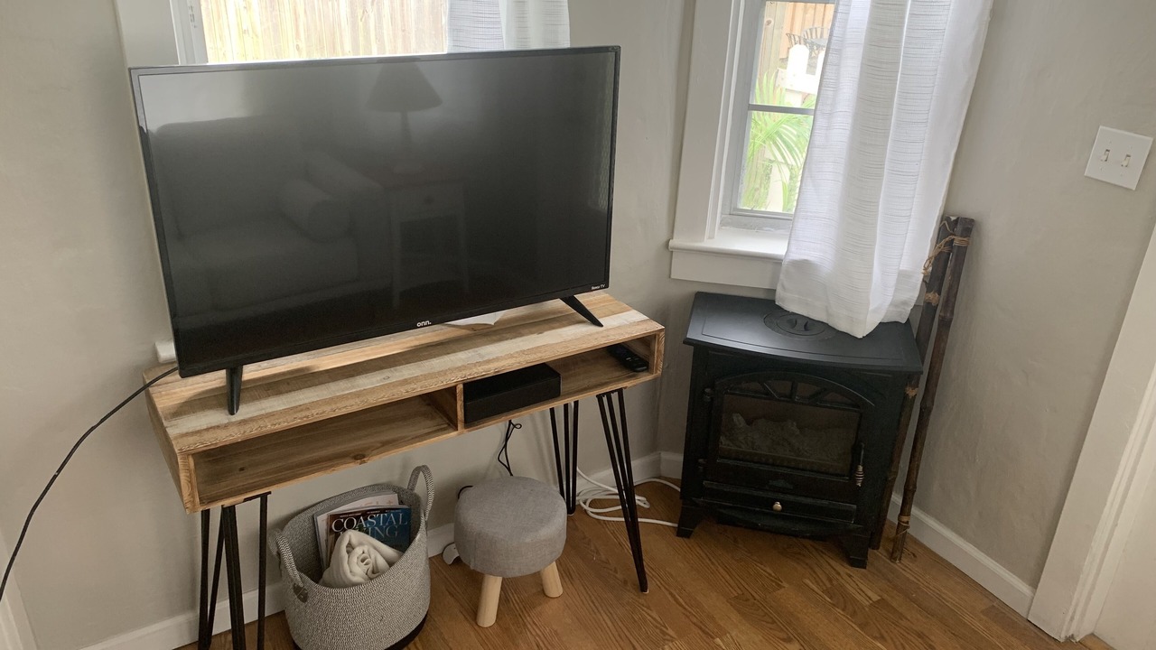 Photo of Livingroom in Parrot Cove