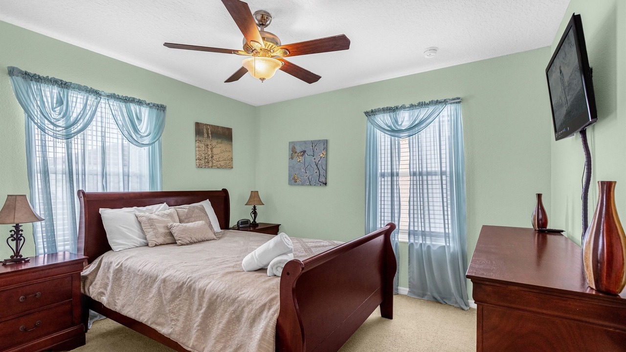 Photo of Bedroom in Windwood Bay