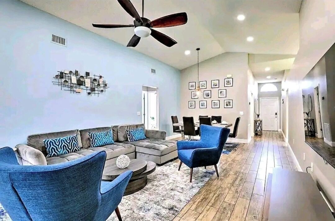 Photo of Livingroom in Clear Creek