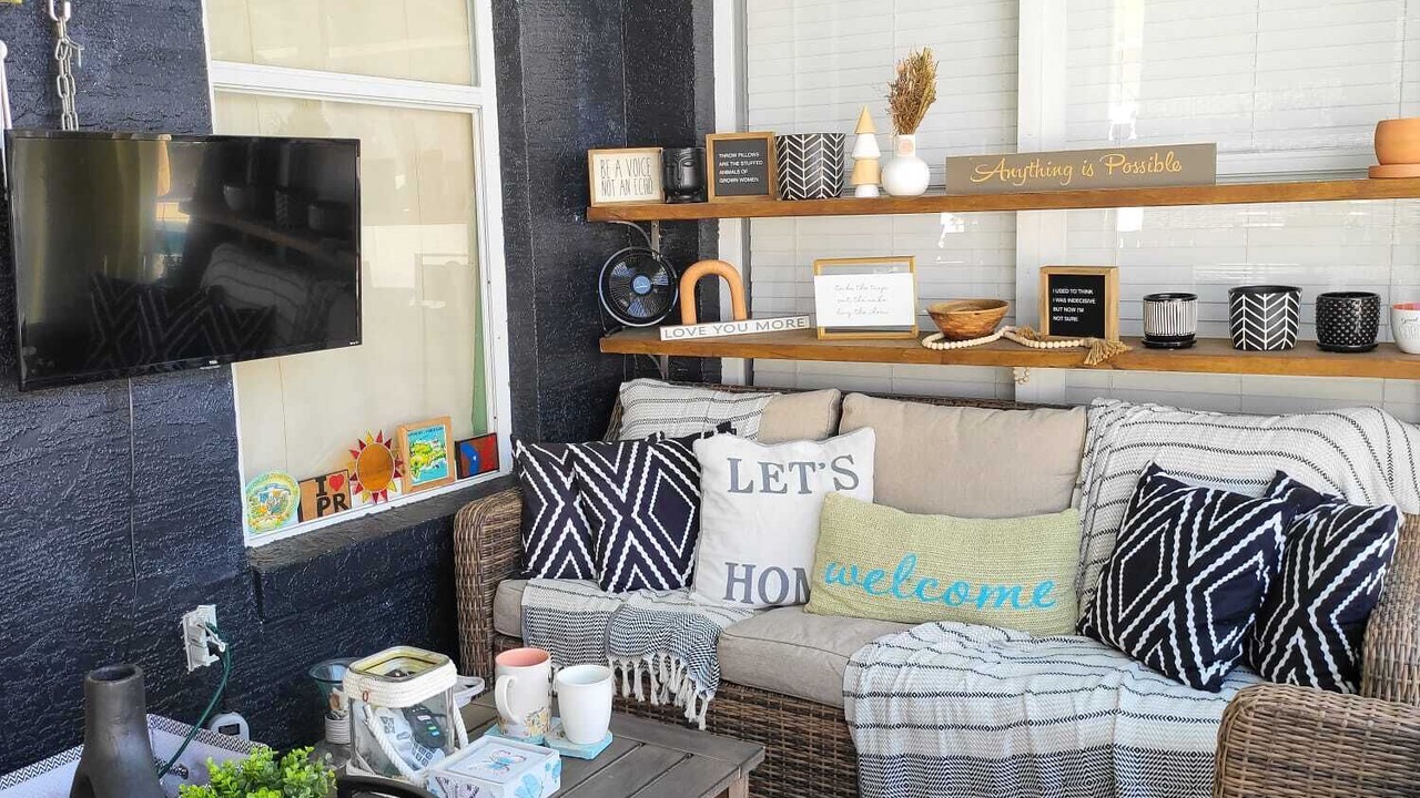 Photo of Livingroom in Esprit