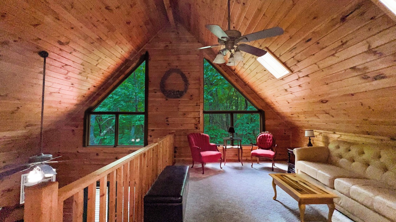 Photo of Livingroom in Warm Springs