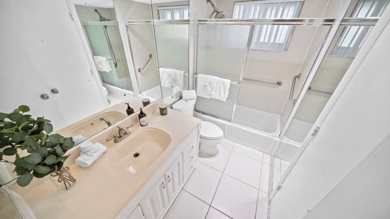 Photo of Bathroom in Lighthouse Point
