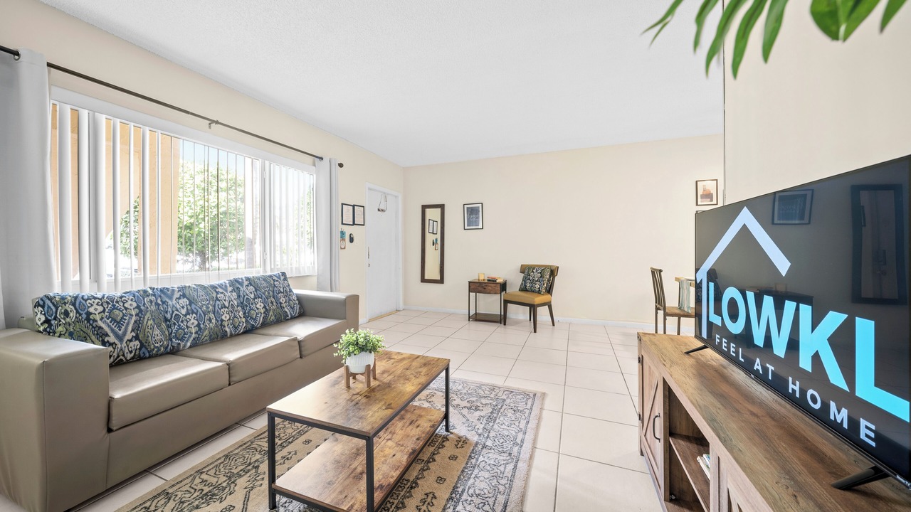 Photo of Livingroom in Lighthouse Point