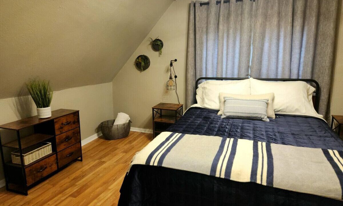 Photo of Bedroom in Downtown Dunedin