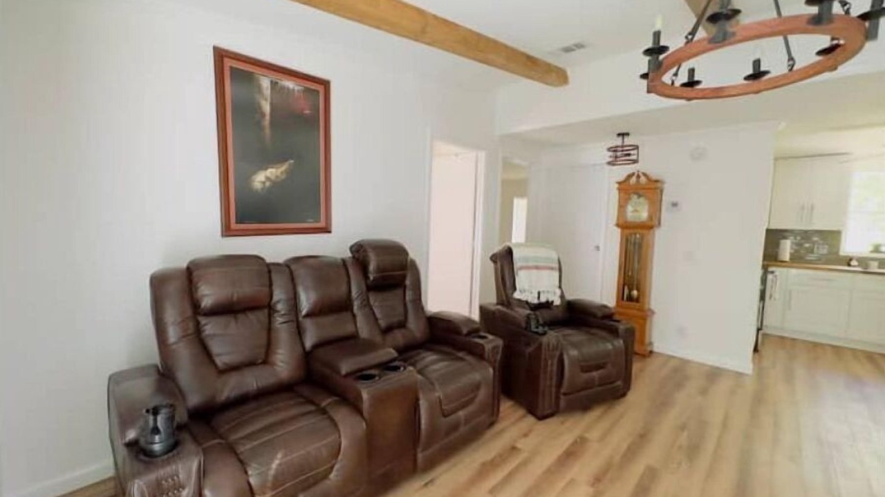 Photo of Livingroom in Plantation Island