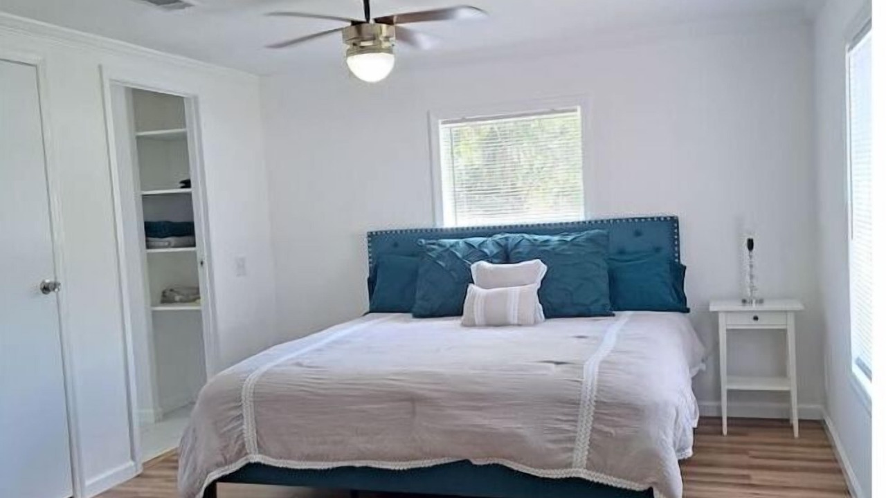 Photo of Bedroom in Plantation Island