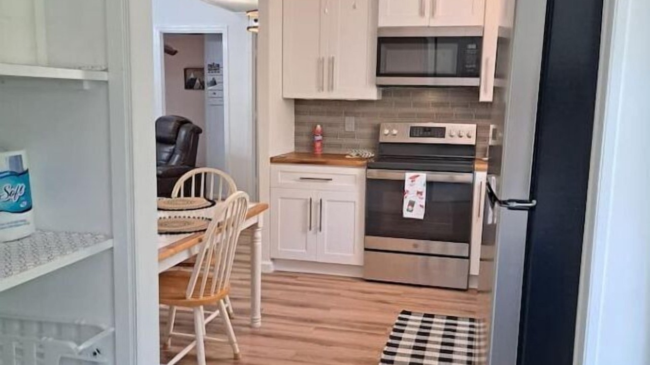 Photo of Kitchen in Plantation Island