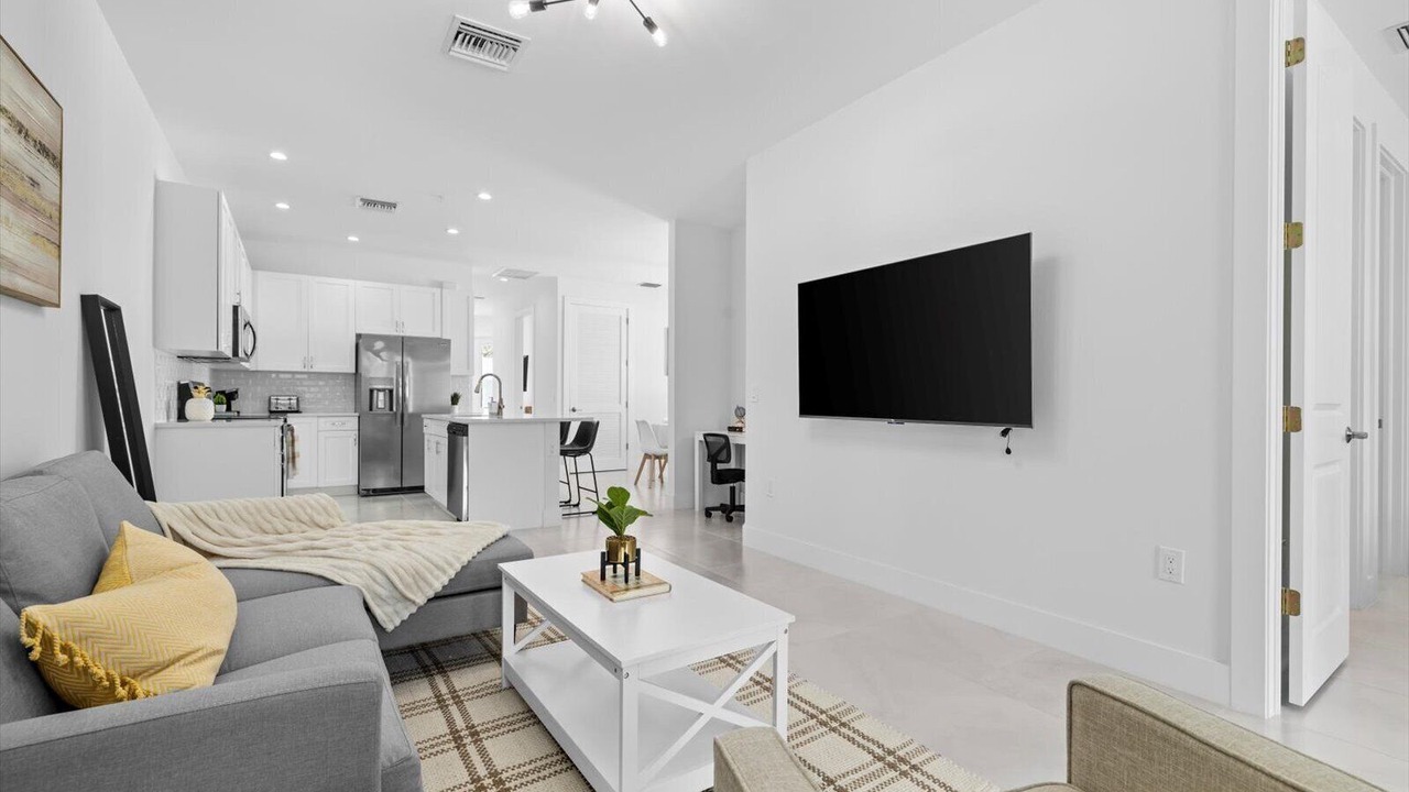 Photo of Livingroom in East Naples
