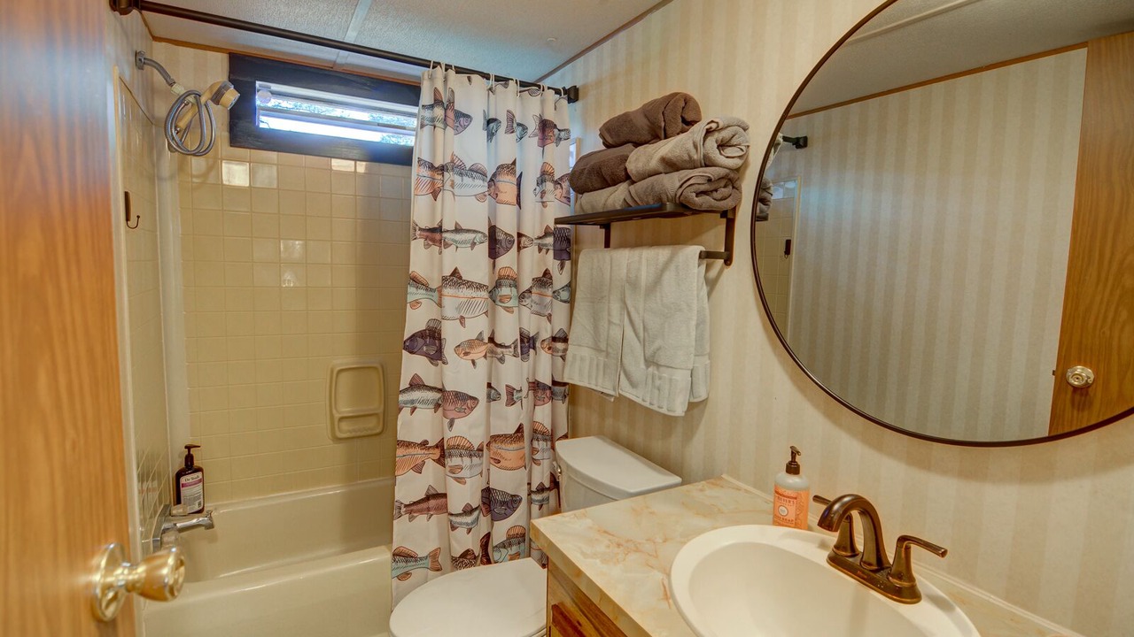 Photo of Bathroom in Reed Creek