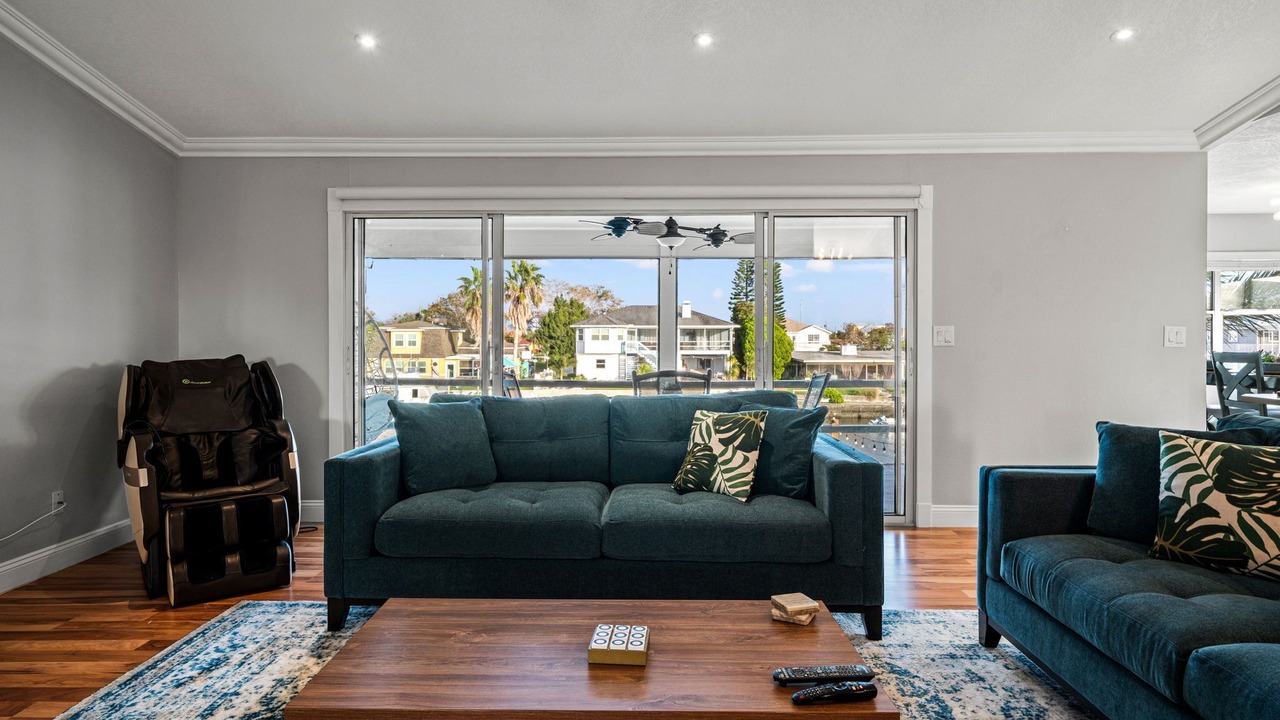 Photo of Livingroom in Spring Hill