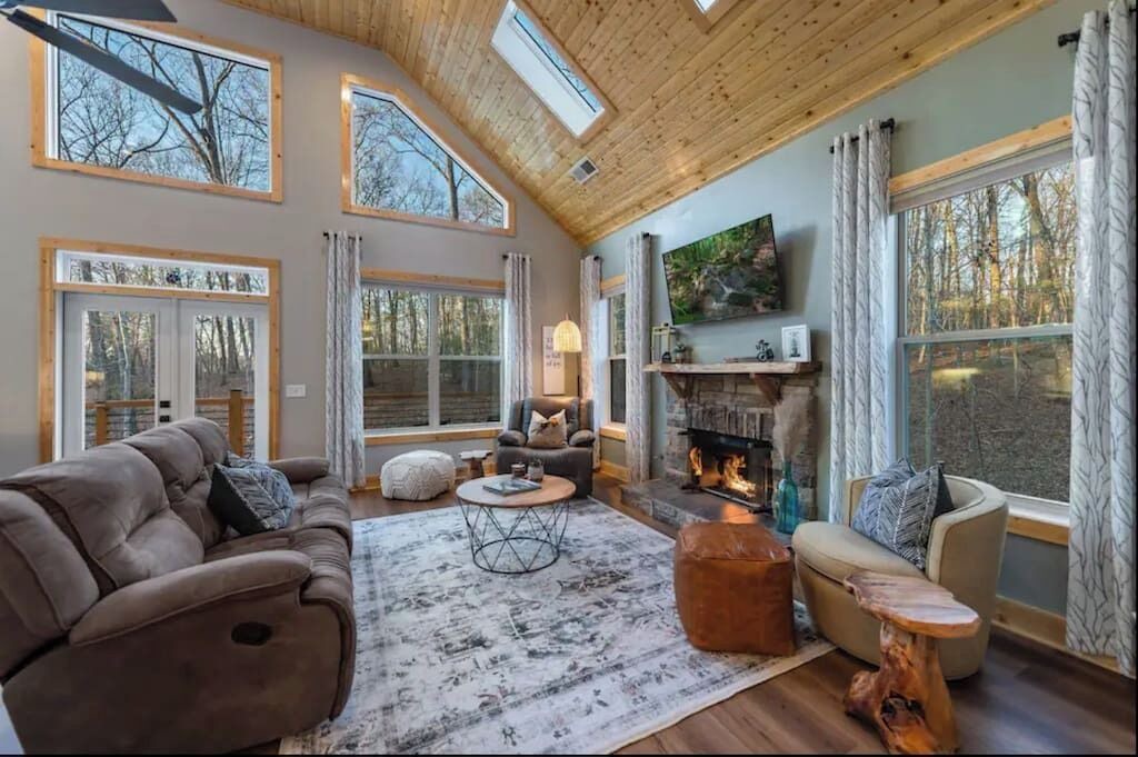 Photo of Livingroom in Ellijay