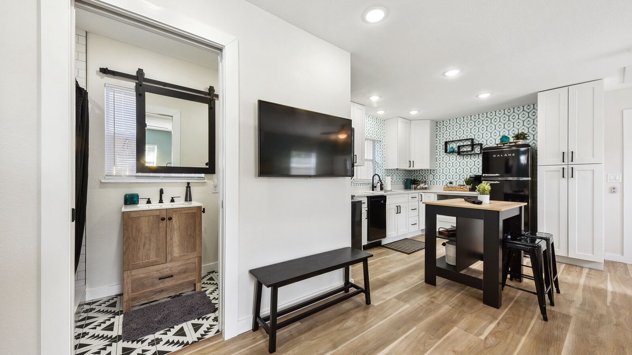 Photo of Kitchen in Lakeshore South