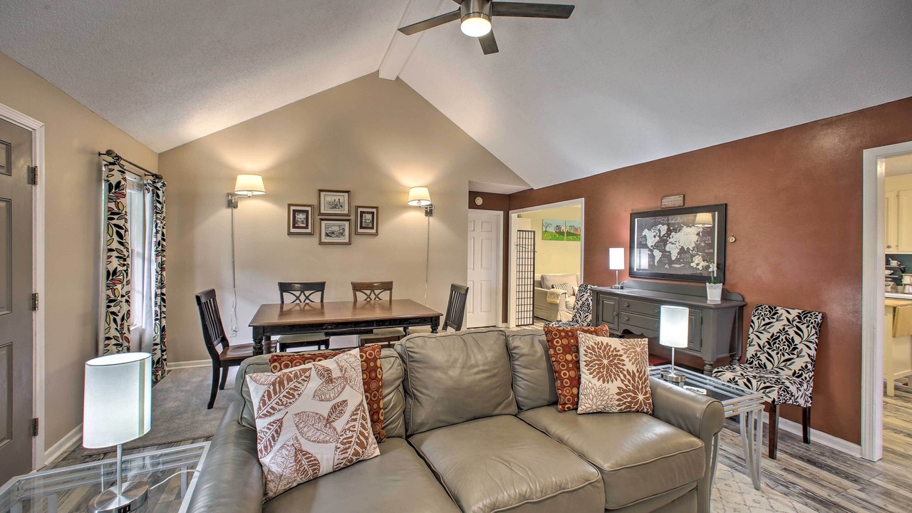 Photo of Livingroom in Greenville