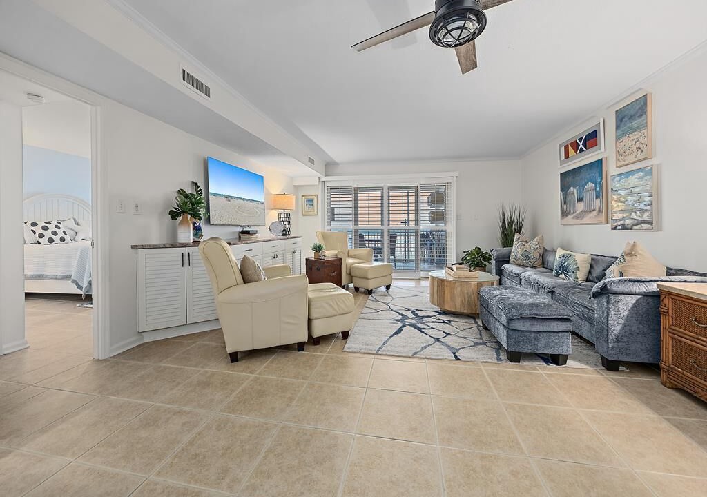 Photo of Livingroom in Sawgrass