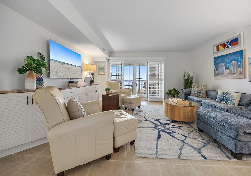 Photo of Livingroom in Sawgrass