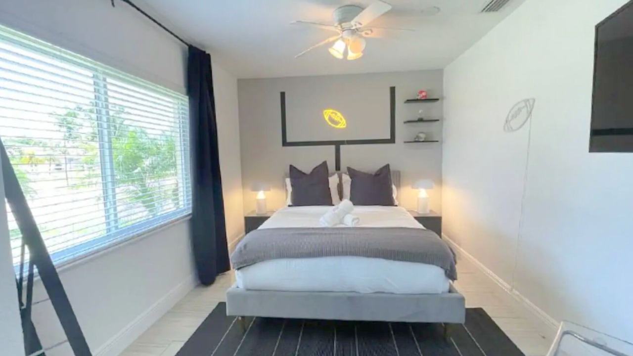 Photo of Bedroom in Royal Poinciana