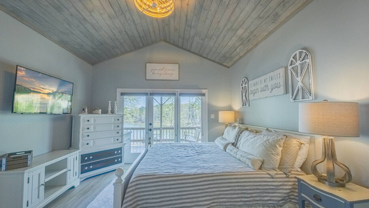Photo of Bedroom in Reed Creek