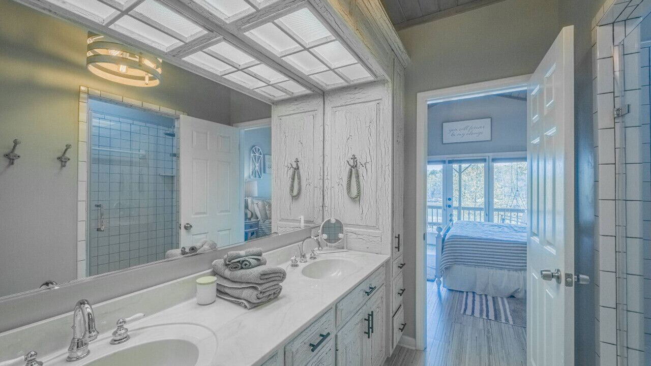 Photo of Bathroom in Reed Creek