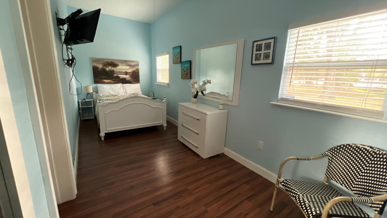Photo of Bedroom in Pinellas Point