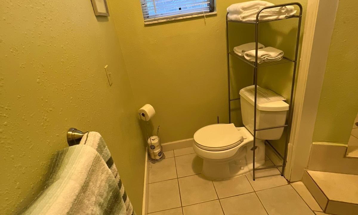 Photo of Bathroom in Pinellas Point