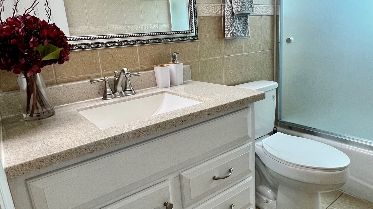 Photo of Bathroom in Sandalfoot Cove