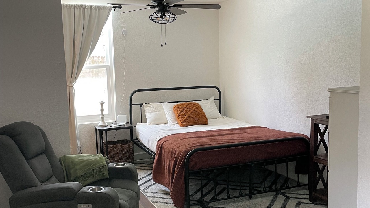 Photo of Bedroom in Palm Harbor
