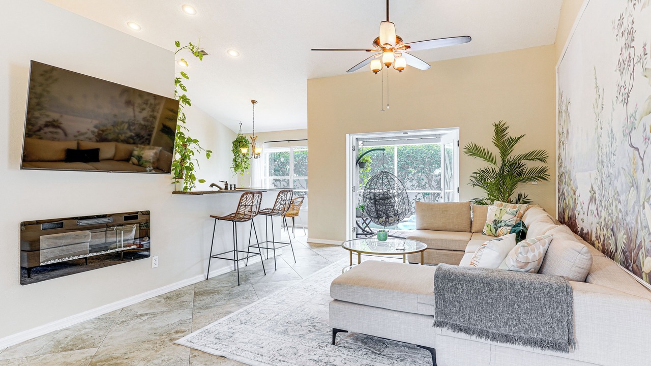 Photo of Livingroom in Valrico