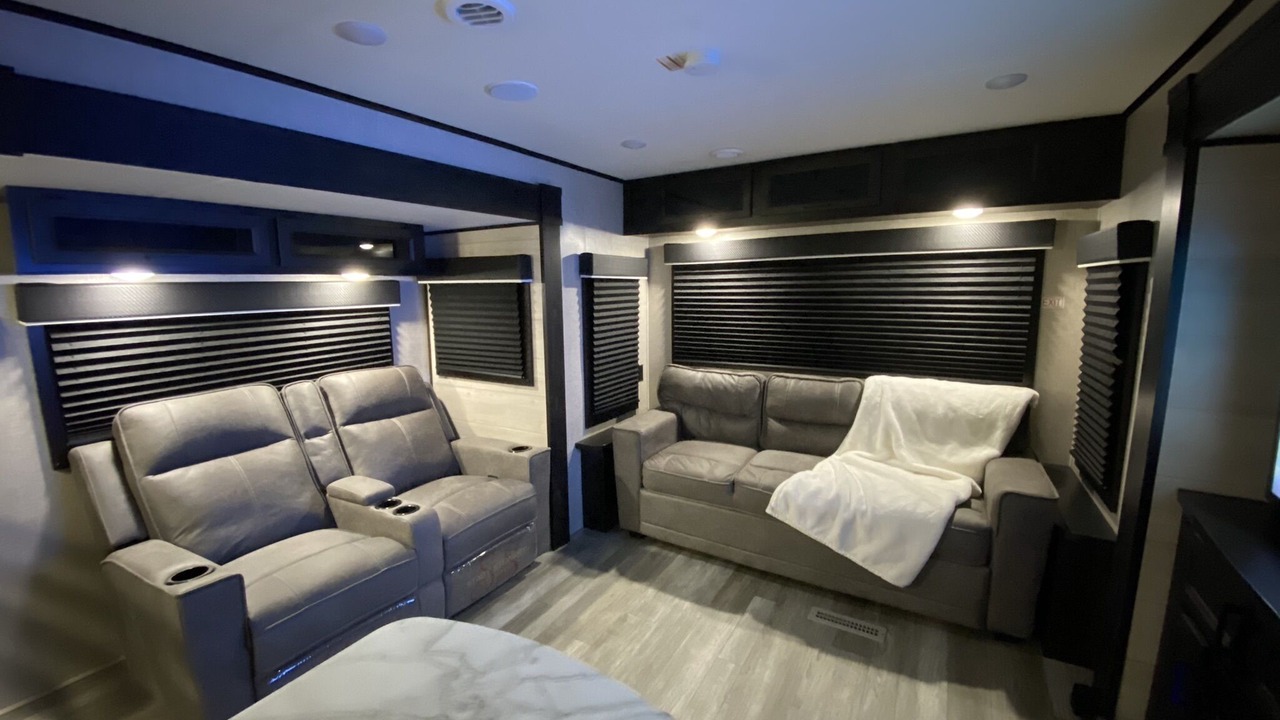 Photo of Livingroom in Nichols