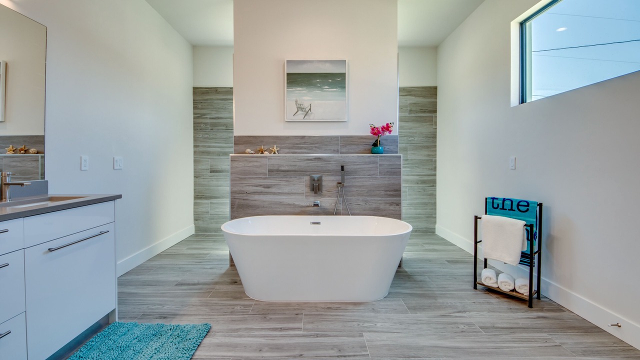 Photo of Bathroom in Mariner