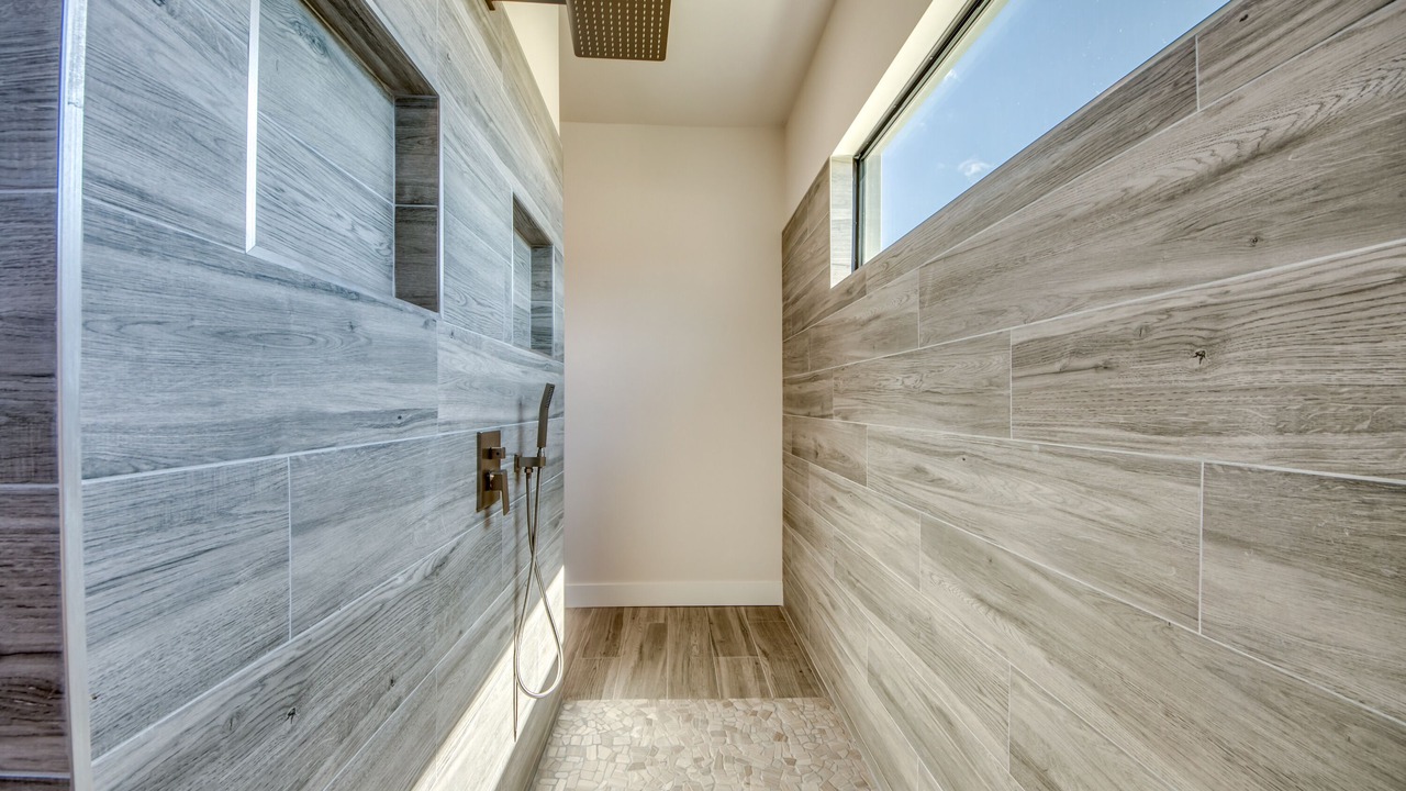 Photo of Bathroom in Mariner