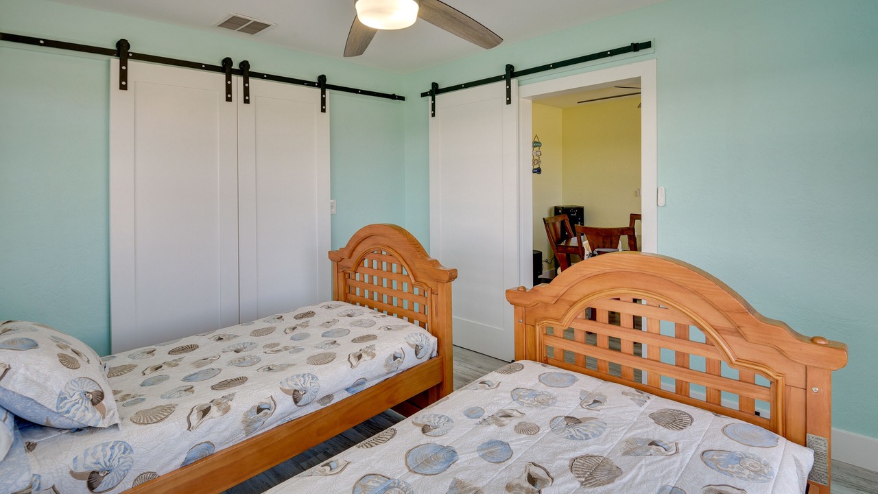 Photo of Bedroom in Harbor Oaks