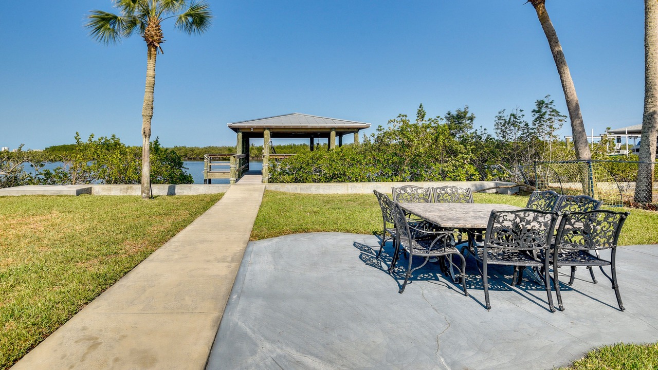 Photo of Outdoor in Harbor Oaks