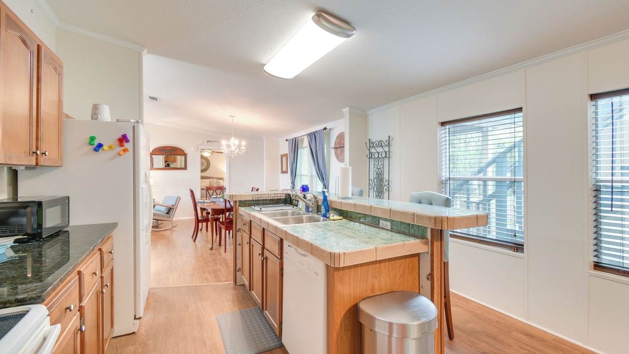 Photo of Kitchen in Doctors Inlet
