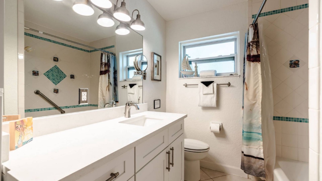 Photo of Bathroom in Crystal Beach